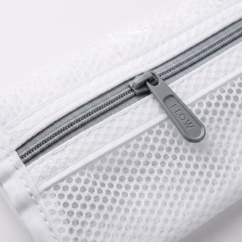 How a Zippered Shoe Bag Works in the Washing Machine