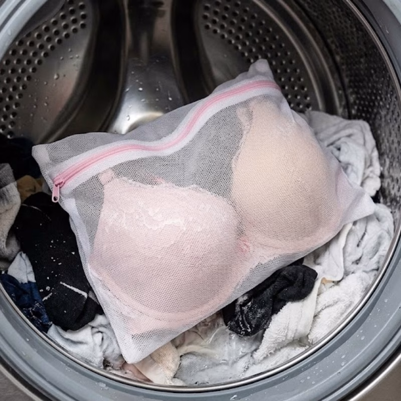 Best Bra Laundry Bag for Machine Washing Features That Actually Matter
